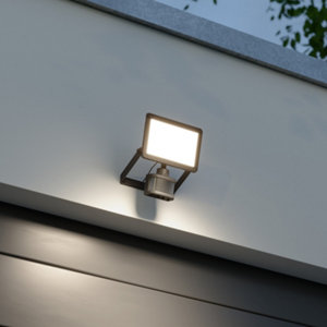 Projecteur détecteur Lucano led 20w