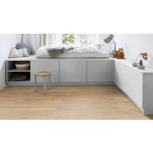 Sol stratifié à clipser aspect chêne  AC4  Ep.8 mm CREMONA TORRO