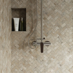 Mosaïque Travertin "Herringbone" beige 30,5 x 31 cm