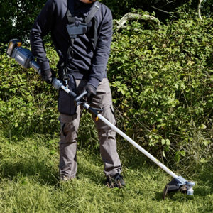 Débroussailleuse sans fil 36V 2-en-1 largeur de coupe 23 cm et 42 cm MCT1202GBC