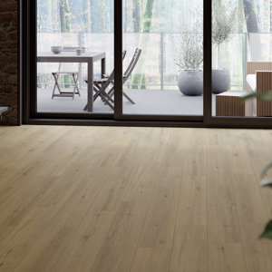 Sol stratifié décor bois chêne 7 mm AC4 "CAUBERT"