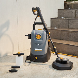 Nettoyeur haute pression 1800W 145 bar avec accessoires complets