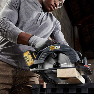 Scie circulaire 185 mm 18 V - 0 à 5500 trs/min