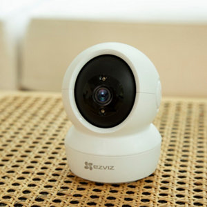 Caméra intérieure motorisée H6C pro 360° 2K+