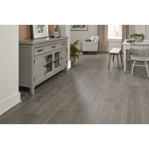 Sol stratifié  AC4 "WR SIGIS" chêne mat 8 mm + sous-couche 1,5 mm