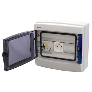 Coffret étanche 8 modules pré-équipé avec interrupteur différentiel 40 mA et disjoncteur 16A